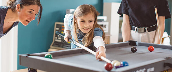 Kinder und Jugend Poolbillard Spieltische